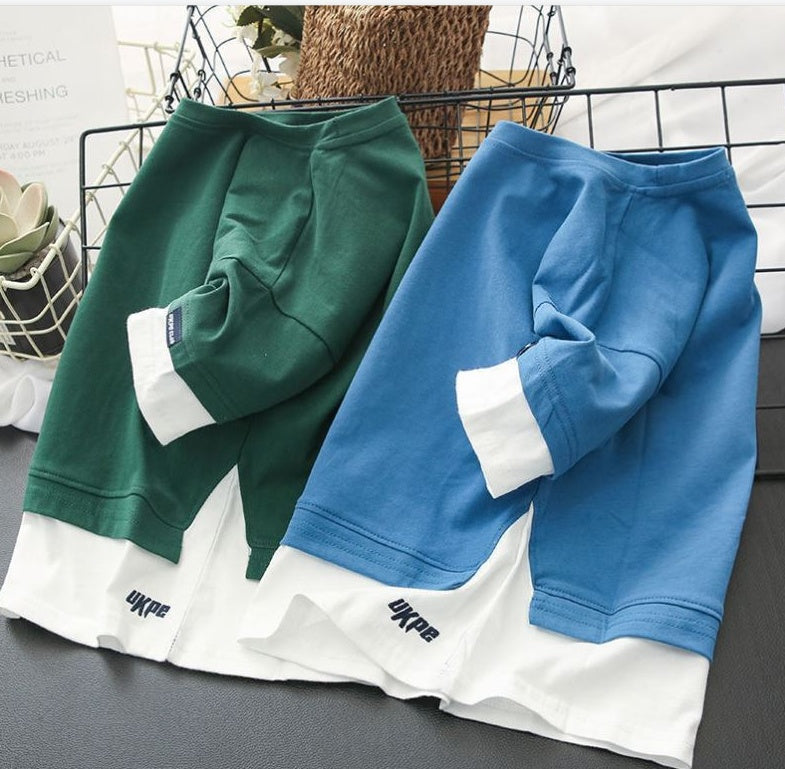 T-shirt med fejkad lagerlook