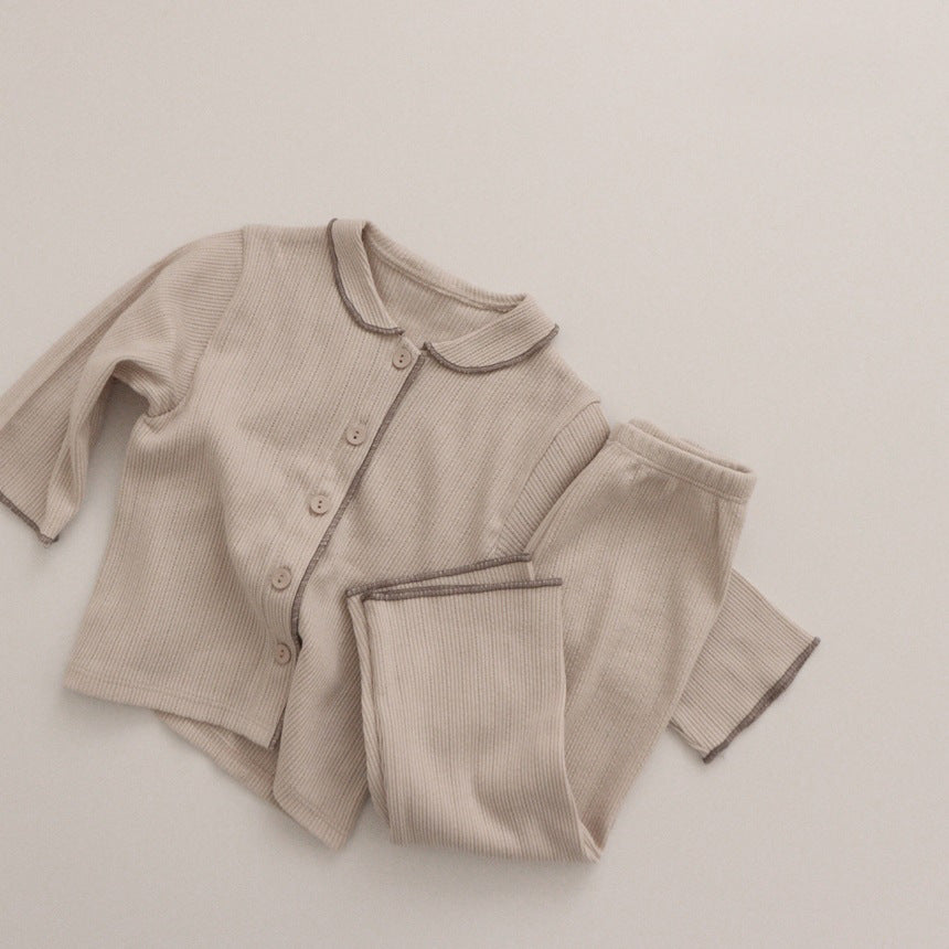 Bekväm pyjamas för barn i mjuk bomull