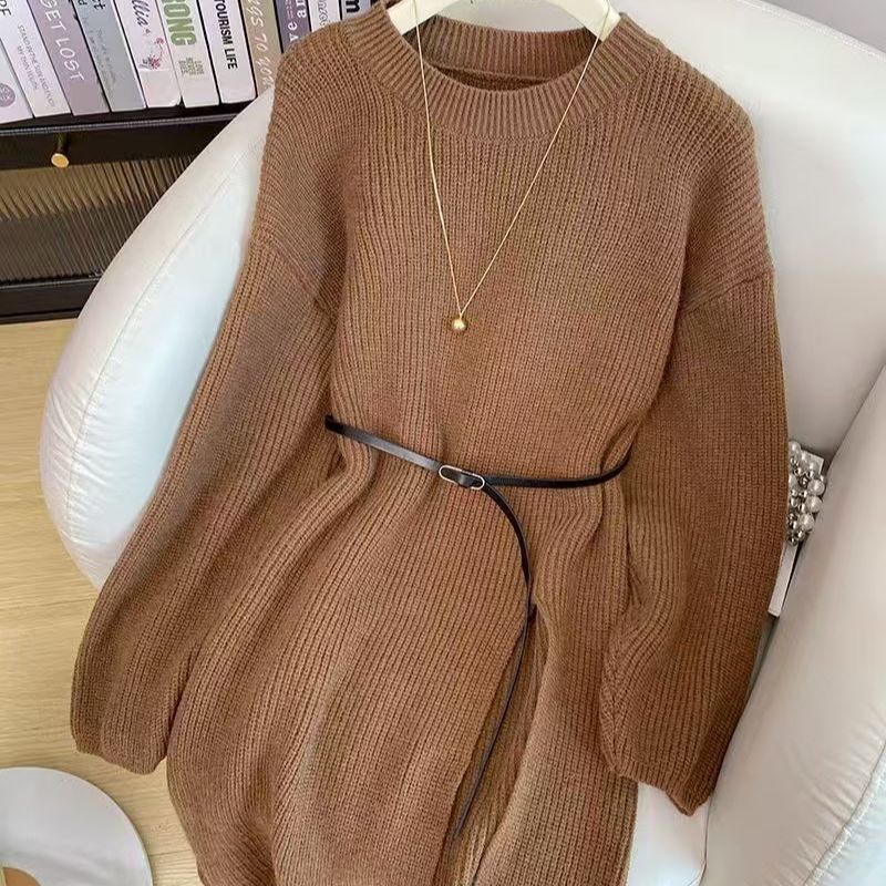 Vinteroutfit – Fransk Retroklänning med Bälte och Prinsessärmar för Dam