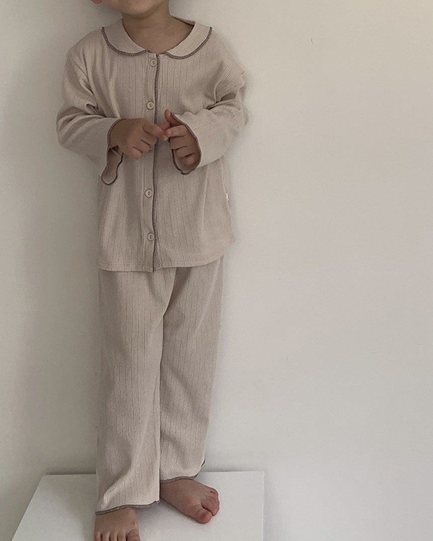 Bekväm pyjamas för barn i mjuk bomull