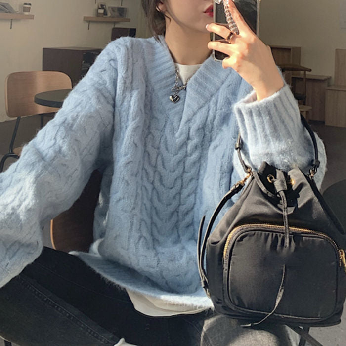 V-ringad Stickad Tröja för Dam – Tjock Kabelstickad Oversize Kofta med Twistmönster